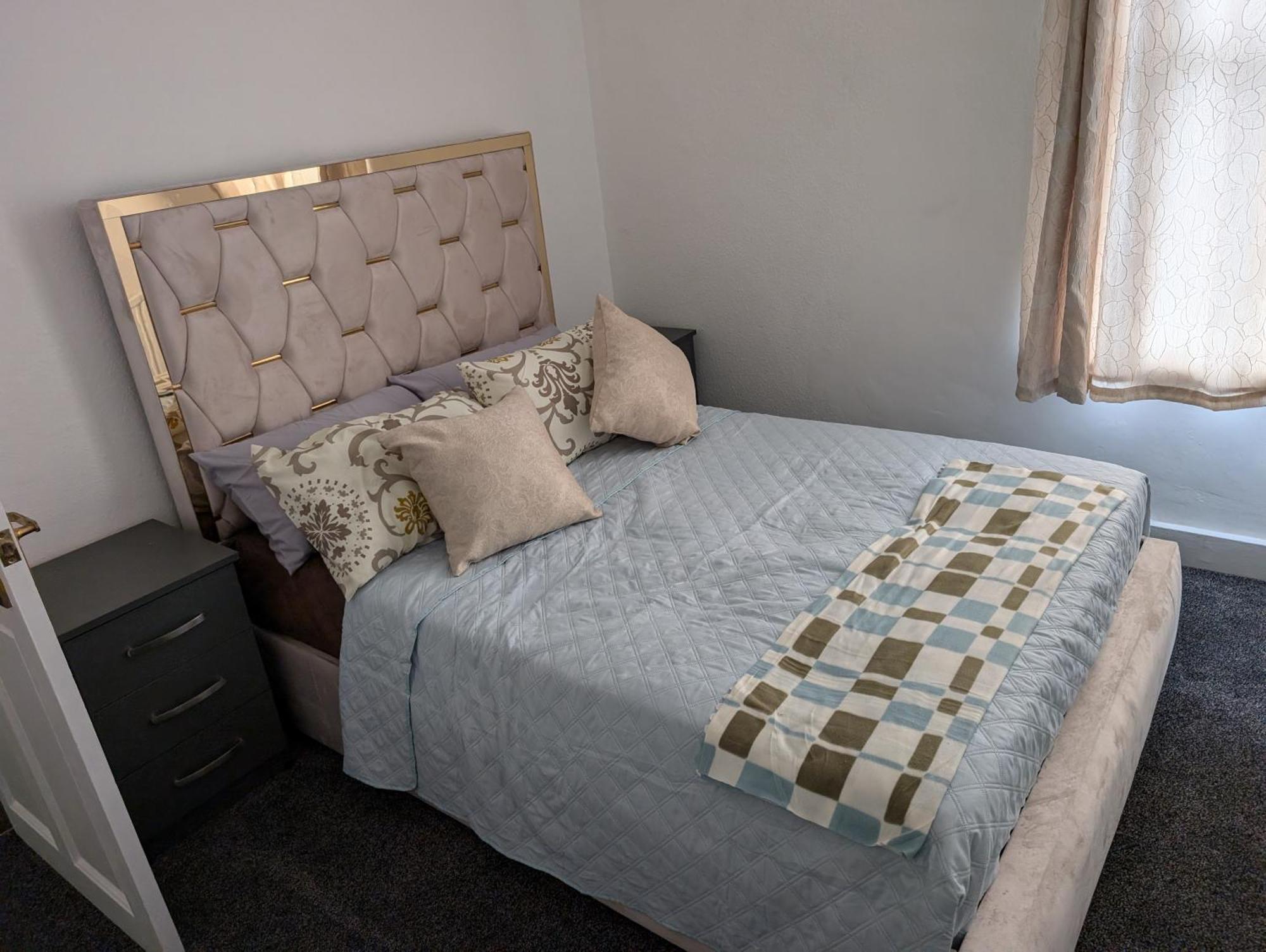 Jacob Lodge Саттон Экстерьер фото